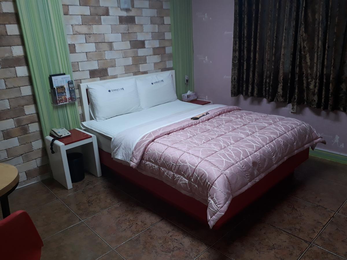 Diamond Motel Sacheon Exterior photo